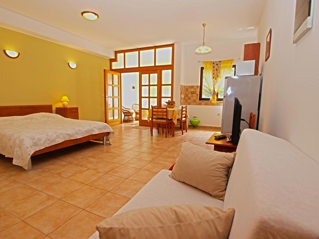 Apartments Milio 1105 Fažana Exterior foto